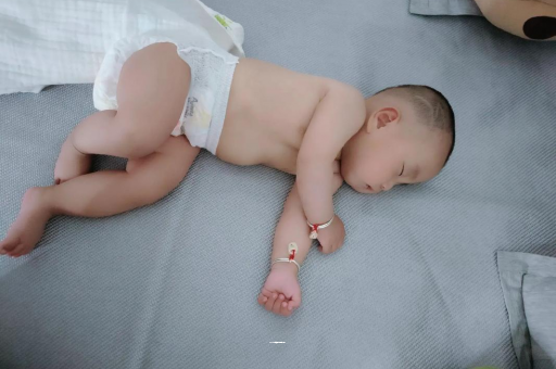 中山宝宝发烧可以喝牛奶吗